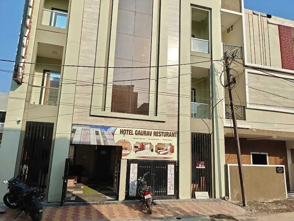 Hotel O Gaurav