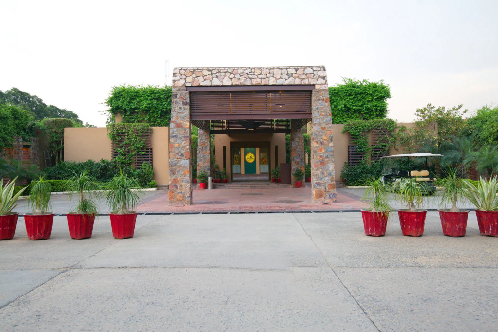 Lemon Tree Hotel Tarudhan Valley