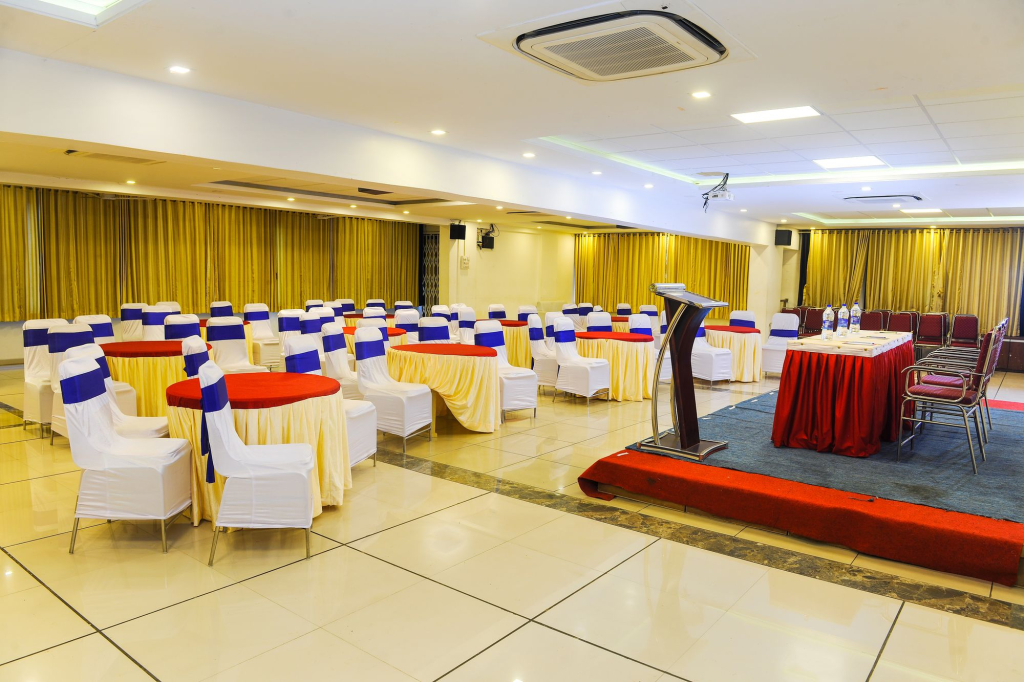 Hotel Radiant Kolhapur