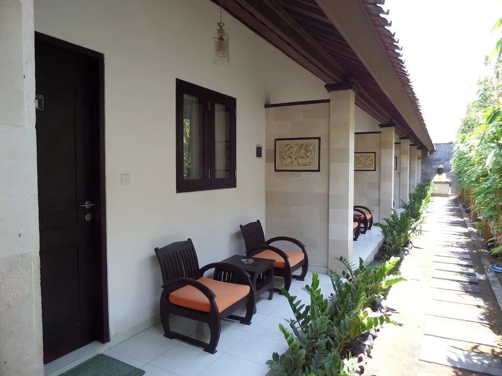 TL Guesthouse