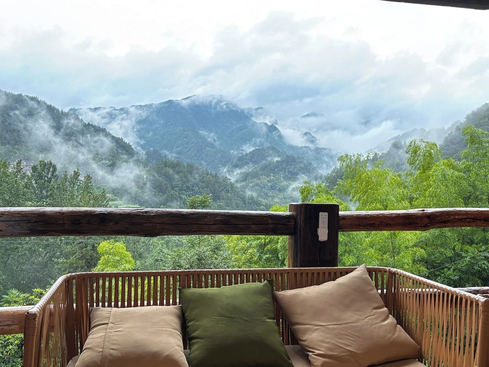 Yunshangjia Qianzhutang Guesthouse