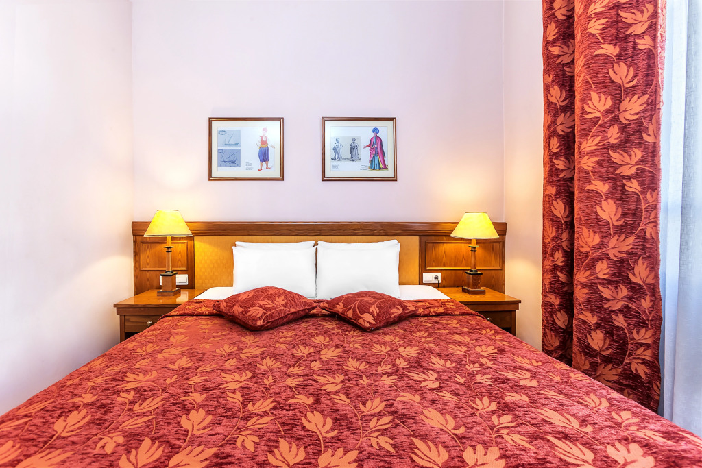 Minerva Premier Hotel