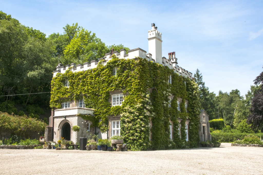 Yarner House