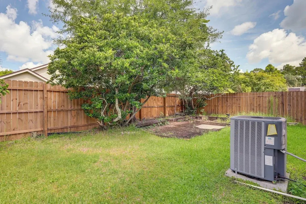 Jacksonville Family Home: Near Shopping & Dining!