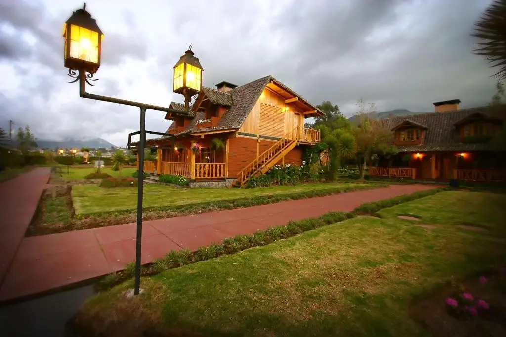 Puertolago Country Inn & Resort