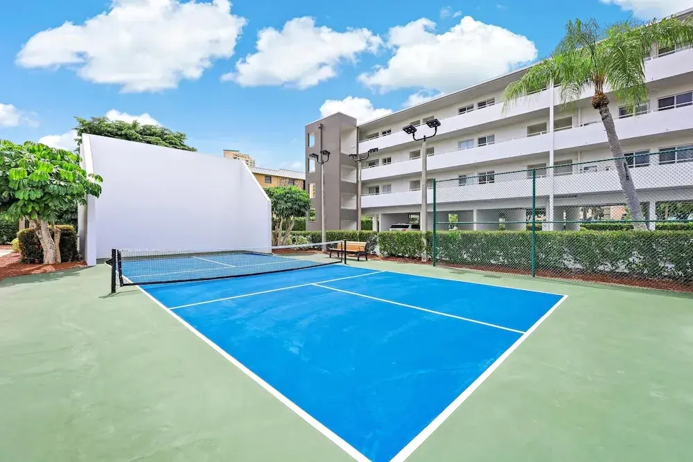 Idyllic Inland Condo With Pool and Beach Access
