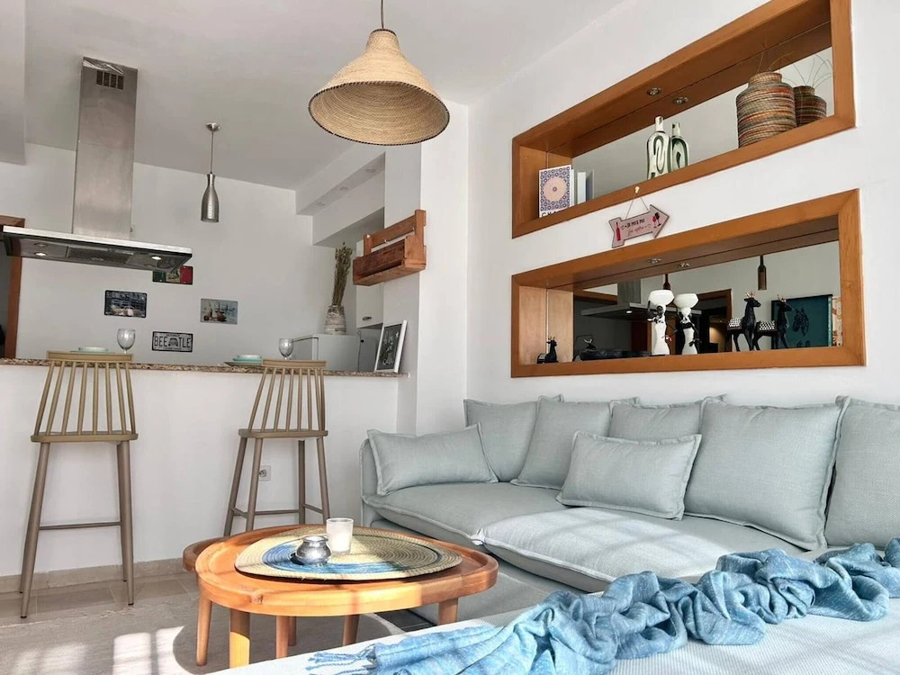Sunny Blue Apartment in la Marsa