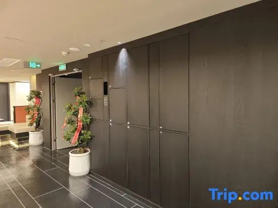 Shijiantang | TIME•FLOW•SANCTUARY Sky Design Hotel (Taiping Road Branch, Penshuichi Metro Station)