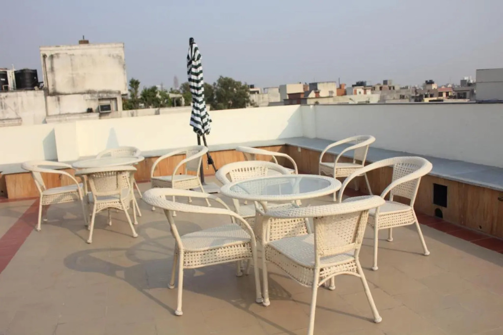 Hotel Ivory 32