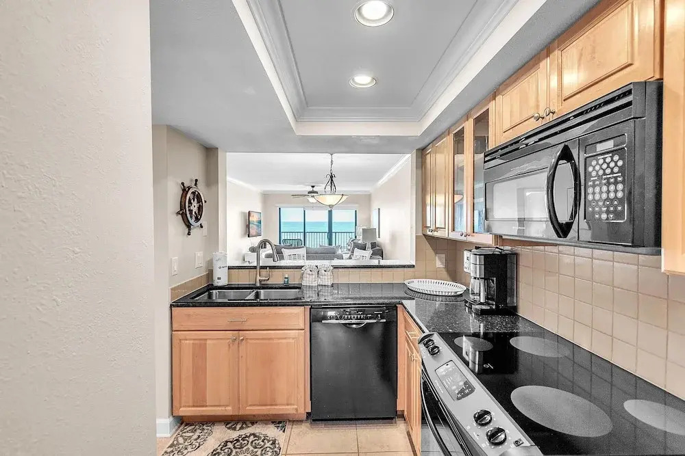 Land's End 11-306 Beach Front - Premier