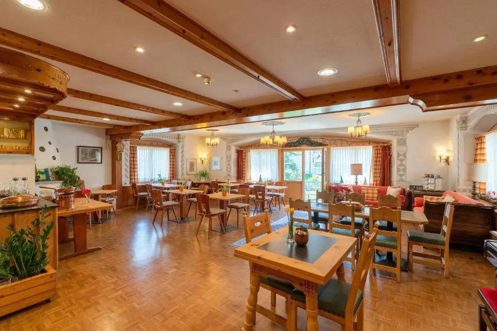 Hotel Alpina
