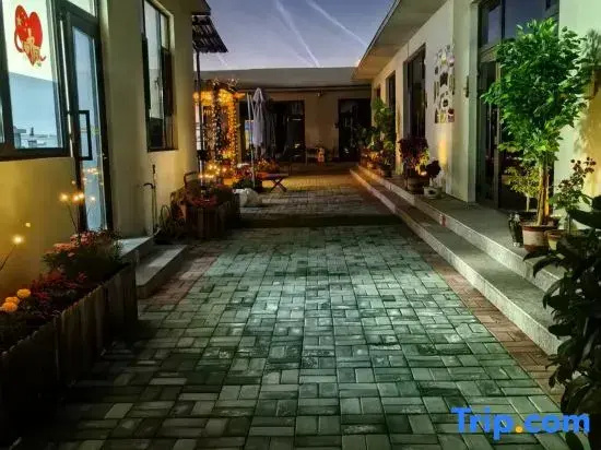 Tekes Fanshe Homestay (Nightclub of Bagua City)