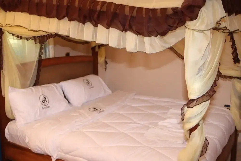 Latahzan Guest House