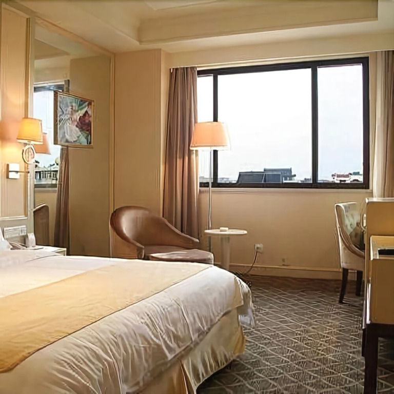 Starway Hotel