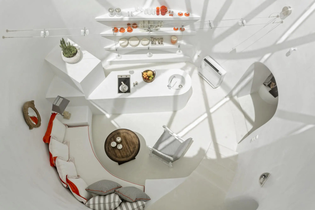 Luxury Villa in Santorini!