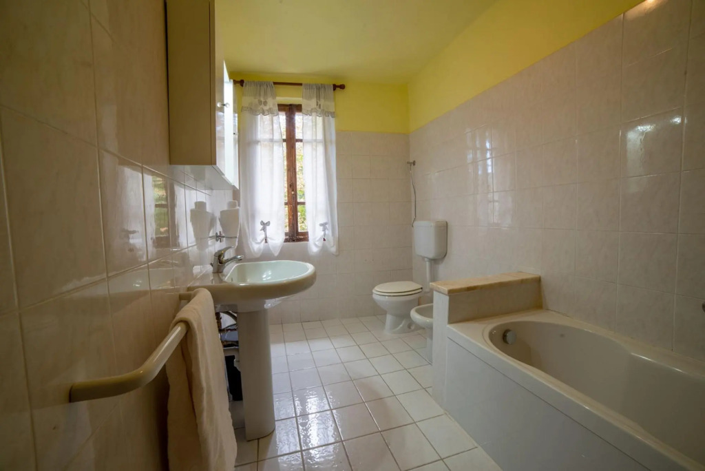 Tenuta di Caiolo - House in the Borgo-Casa nel Borgo