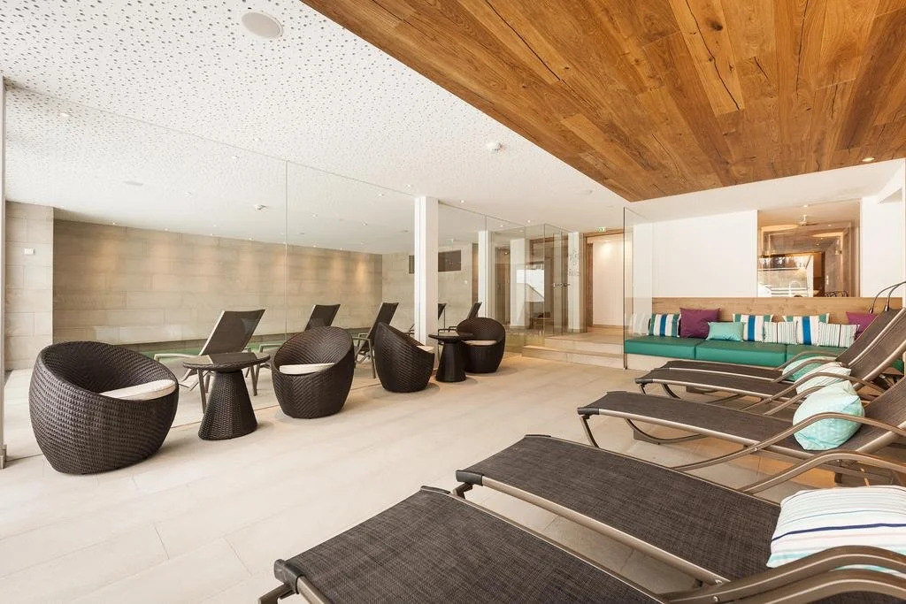 Hotel Sunora - Ski In Ski Out - Formerly Hotel Schranz
