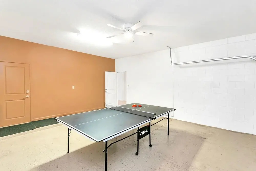 6BR Luxury Home With BBQ and Private Pool