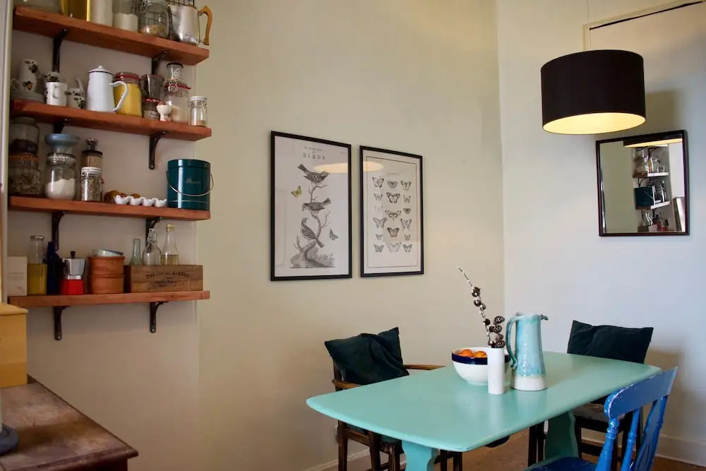 Vintage-style Apartment In Lovely Leith