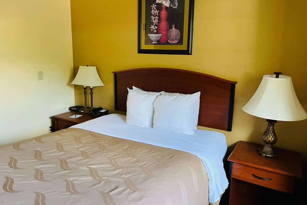 Quality Inn & Suites Prestonsburg next to Mountain Arts Center