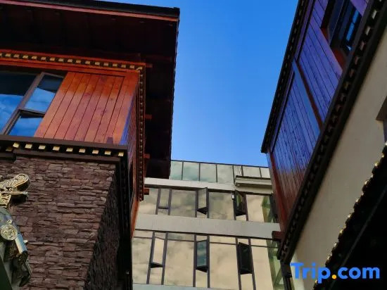 Yiyinju Holiday Hotel