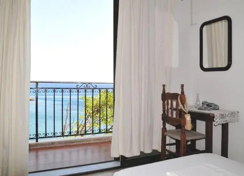 Marina Hotel