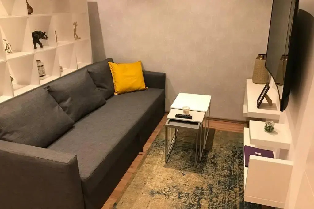 ZEUS Design Apartments Modern&Warm City