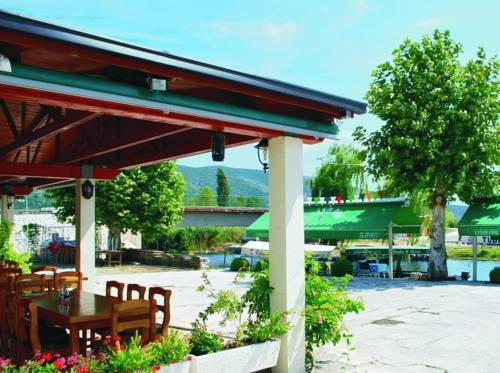 Djudja i Mate - Rooms and local restaurant