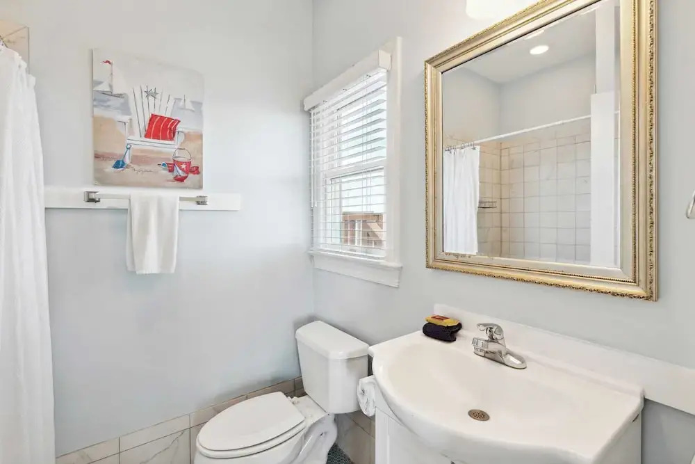 Oceanfront w/ Pool, Panoramic Deck Views, 5bdr Folly Ocean Breeze by Avantstay