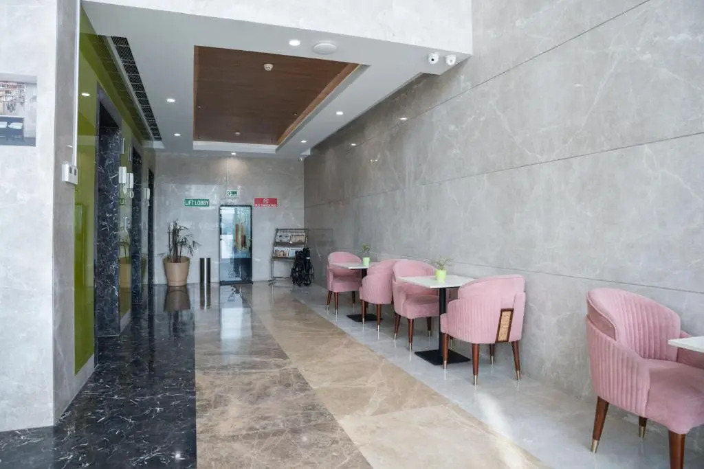 AR Suites KLJ Square