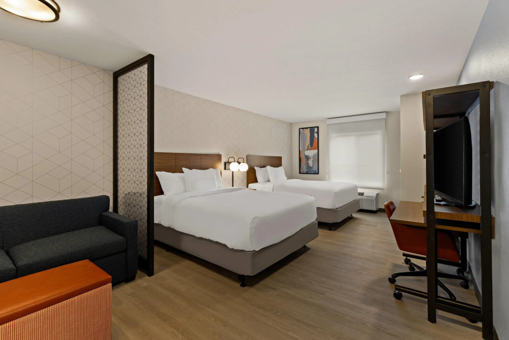 Everhome Suites Orlando International Drive