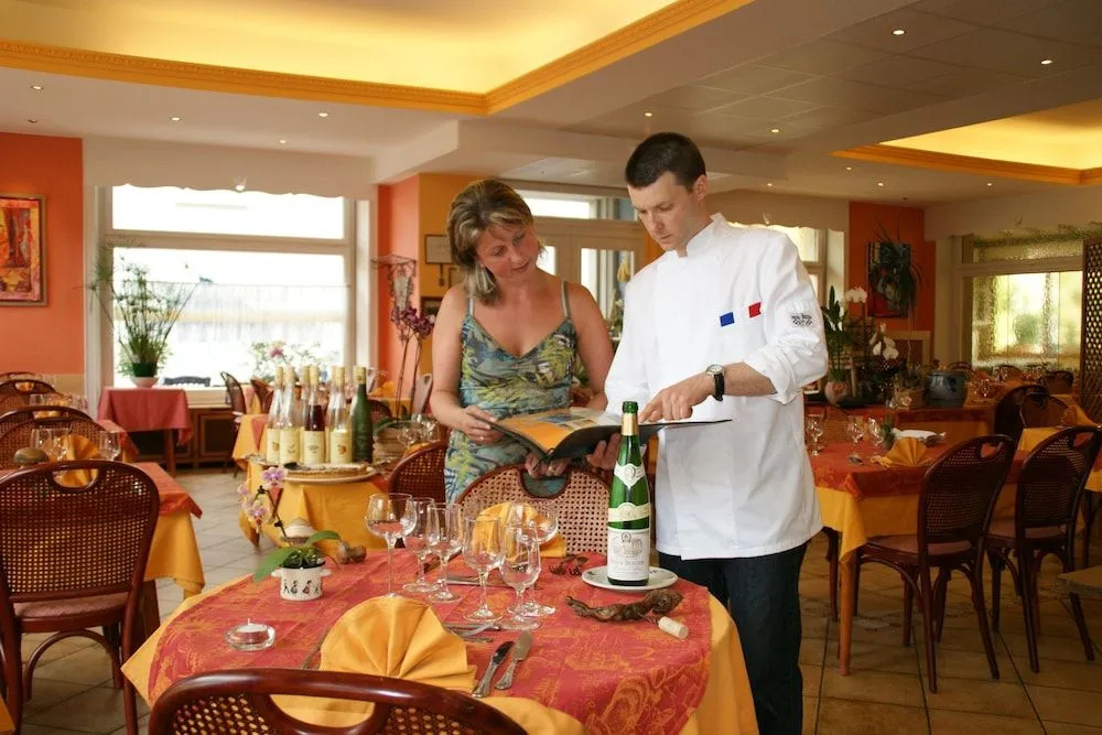 Logis Hôtel - Restaurant Aux Bruyères