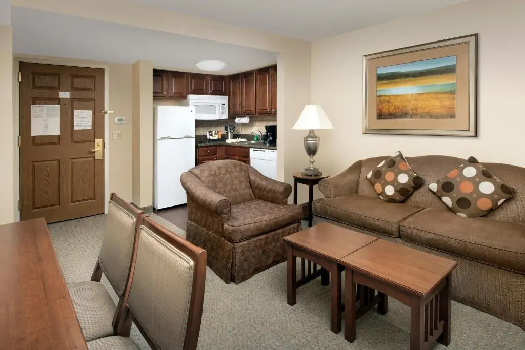 Staybridge Suites North Brunswick by IHG