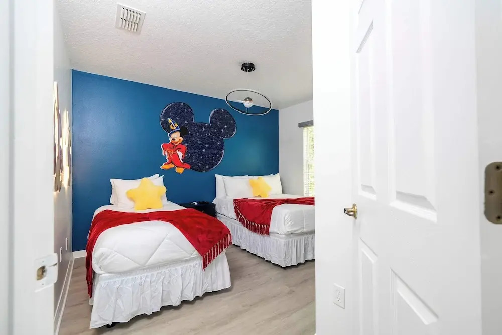 Modern Townhouse Near Disney W/ Private Pool 8523