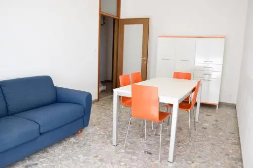 Vistamare Apartments