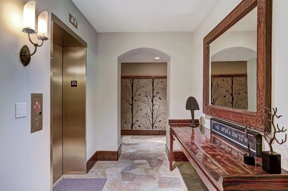 Gorgeous 5 Bedroom Private Chalet in Vail Village