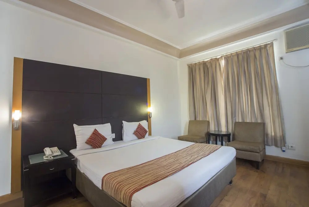 Siddharth Plaza