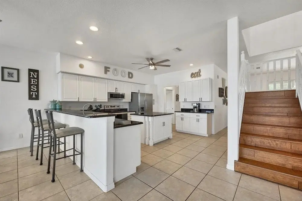Port Charlotte 4 Bedroom Pool Vacation Home on Canal 4 Home