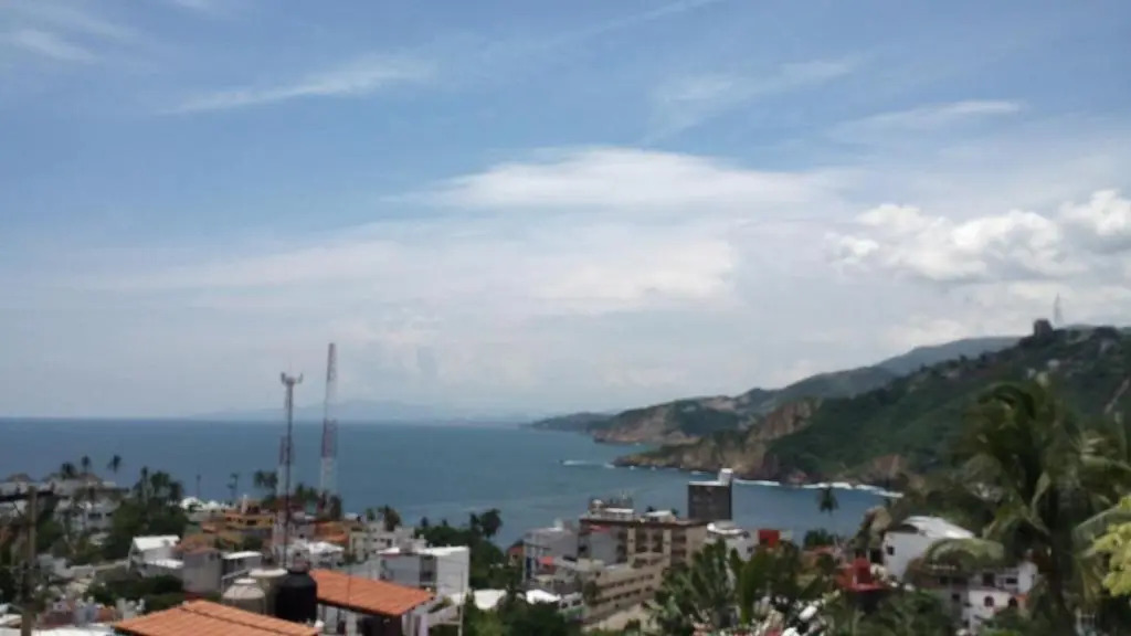 Villa Guitarron gran terraza vista espectacular 6 huespedes piscina gigante