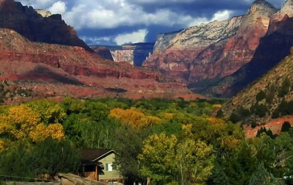 Canyon Vista Lodge