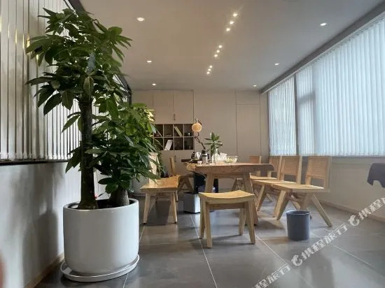 Liupanshui Tianli Hotel (Chuanxin Unit Shop)