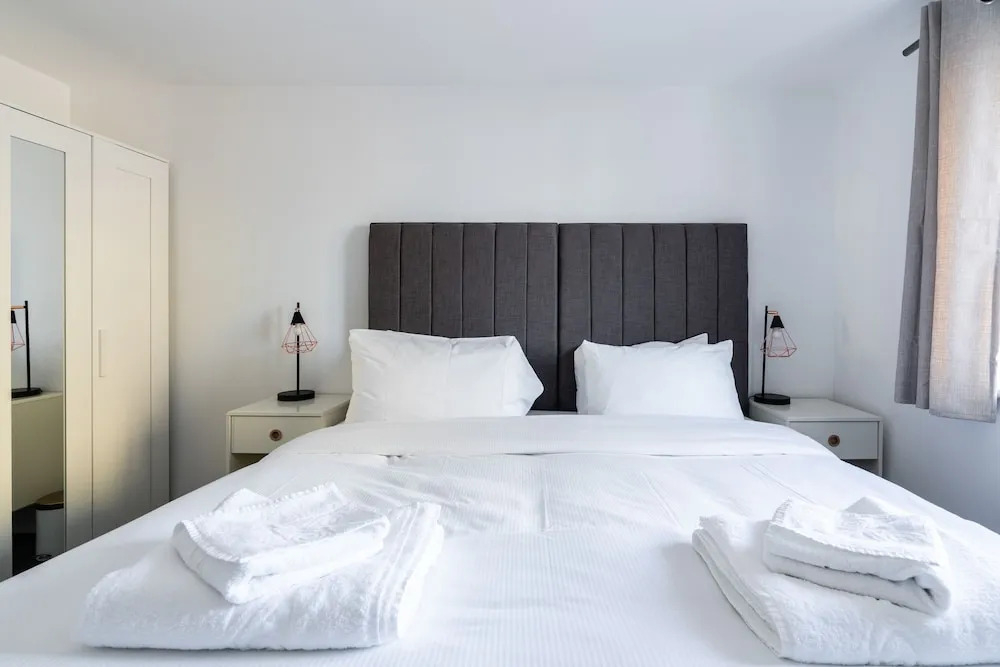 Stowe Suite by Rehoboth - Abbey Wood
