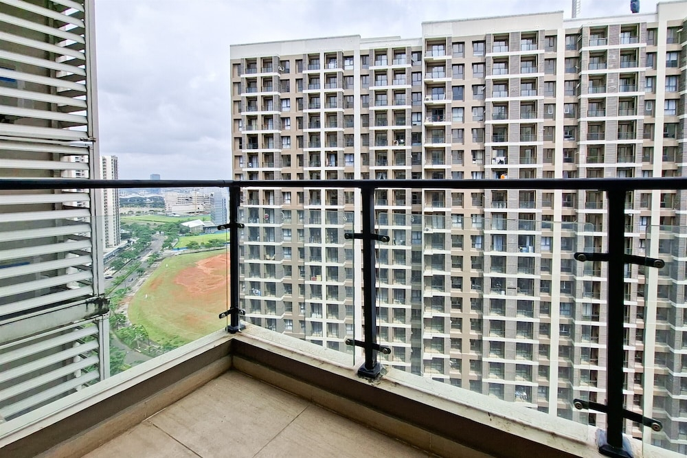 Neat 2Br For 3 Pax At Sky House Bsd Apartment