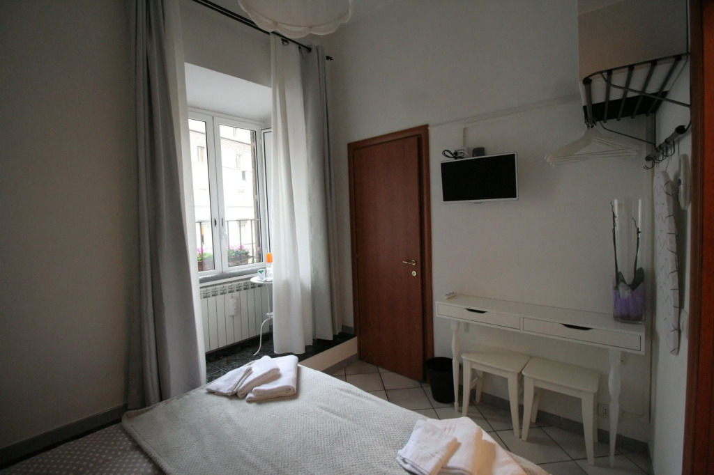 Claudia Rooms