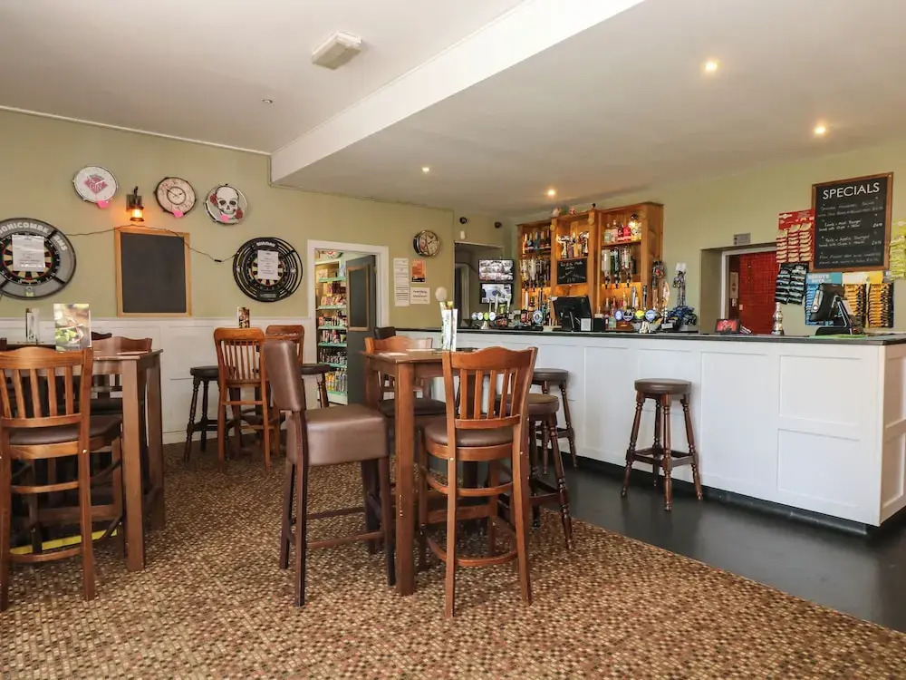 42 Valley Lodge