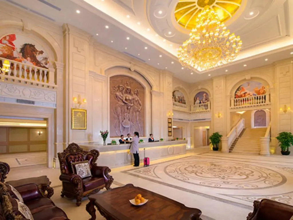 Vienna International Hotel Shenzhen Xiashuijing Metro Station