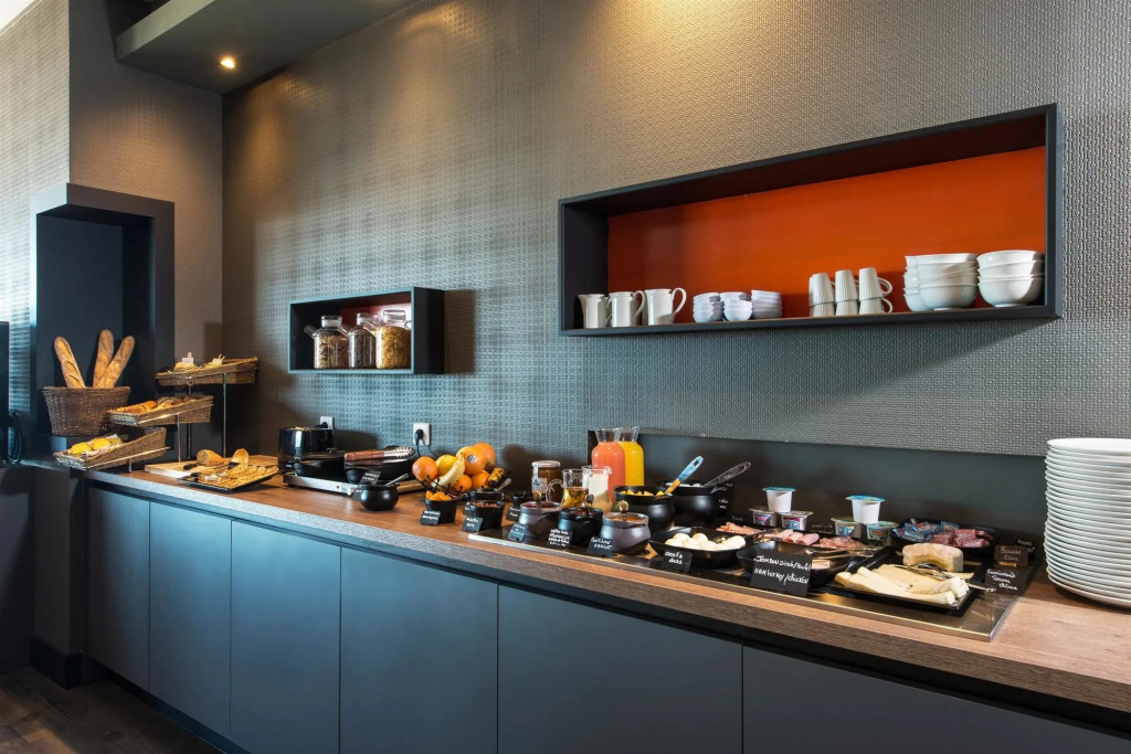 Best Western Hotel De La Plage Saint Marc sur Mer