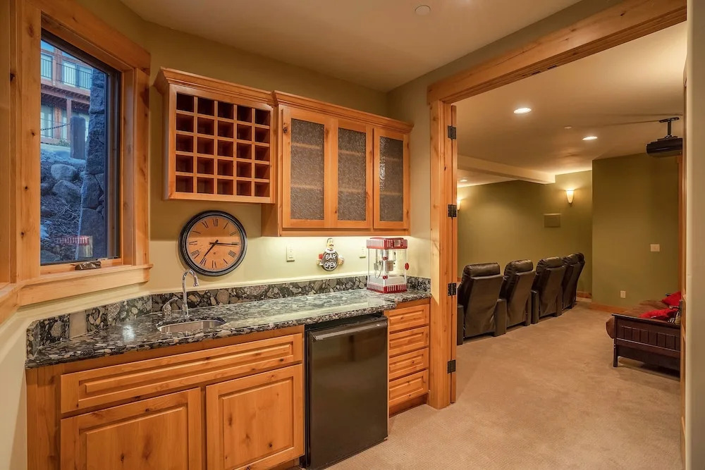 Luxe Near Meeks Bay W/ Unbeatable Tahoe Views 6 Bedroom Home