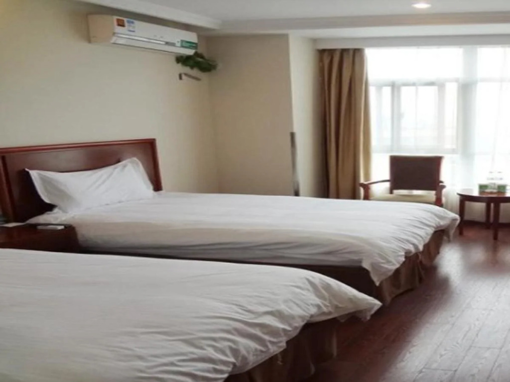 Green Tree Inn Nanjing Dachang Xinhua Road Express Hotel