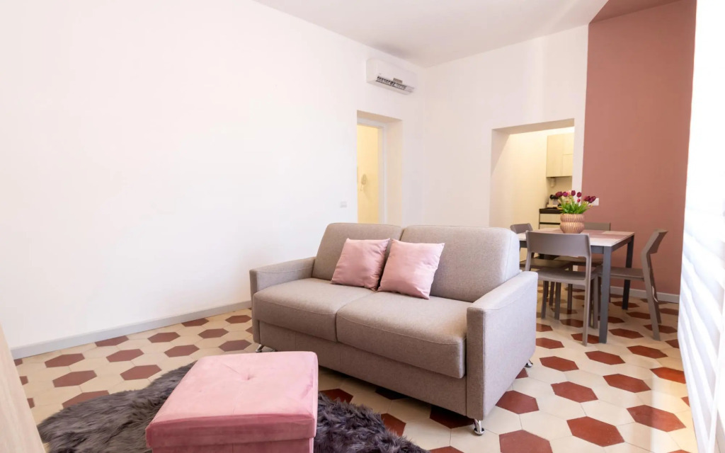 Welcomely - Xenia Boutique House 3